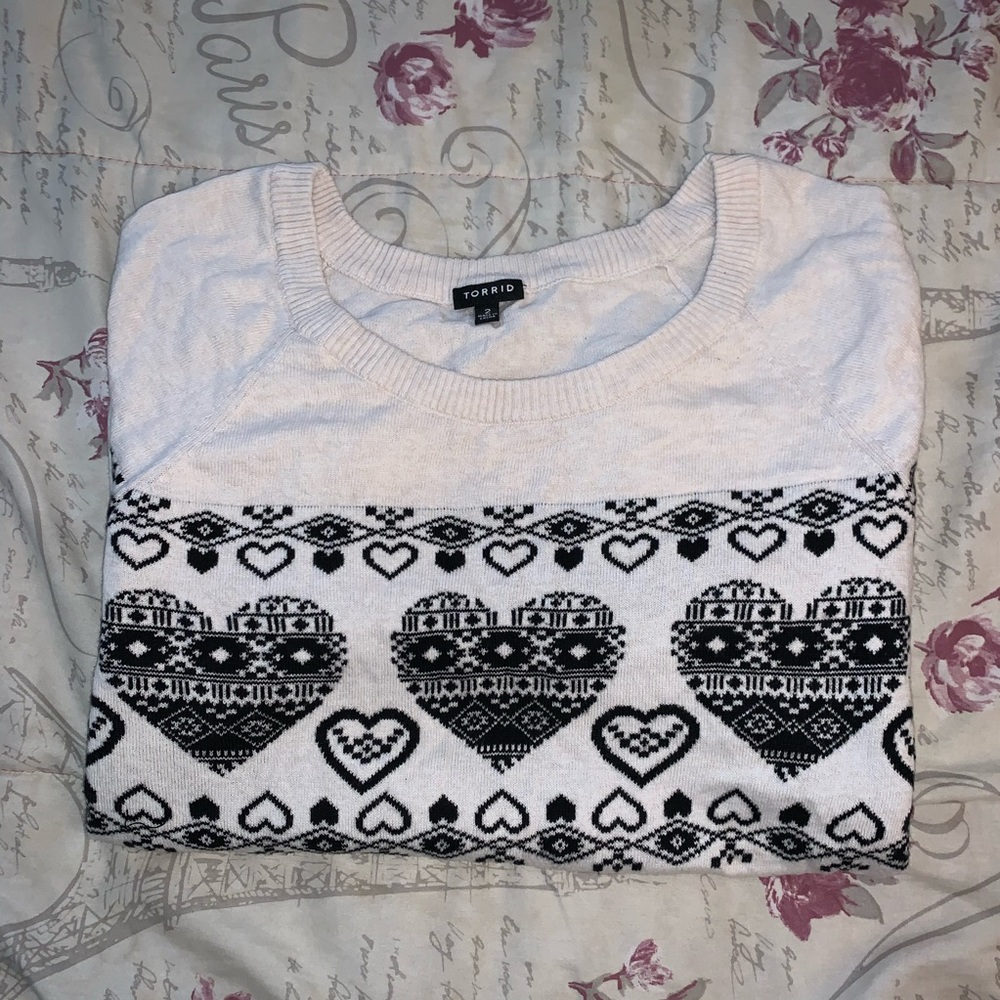TORRID HEART SWEATER- Size 2